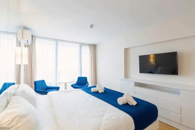 Orbi City Top Floor Aparthotel Batumi